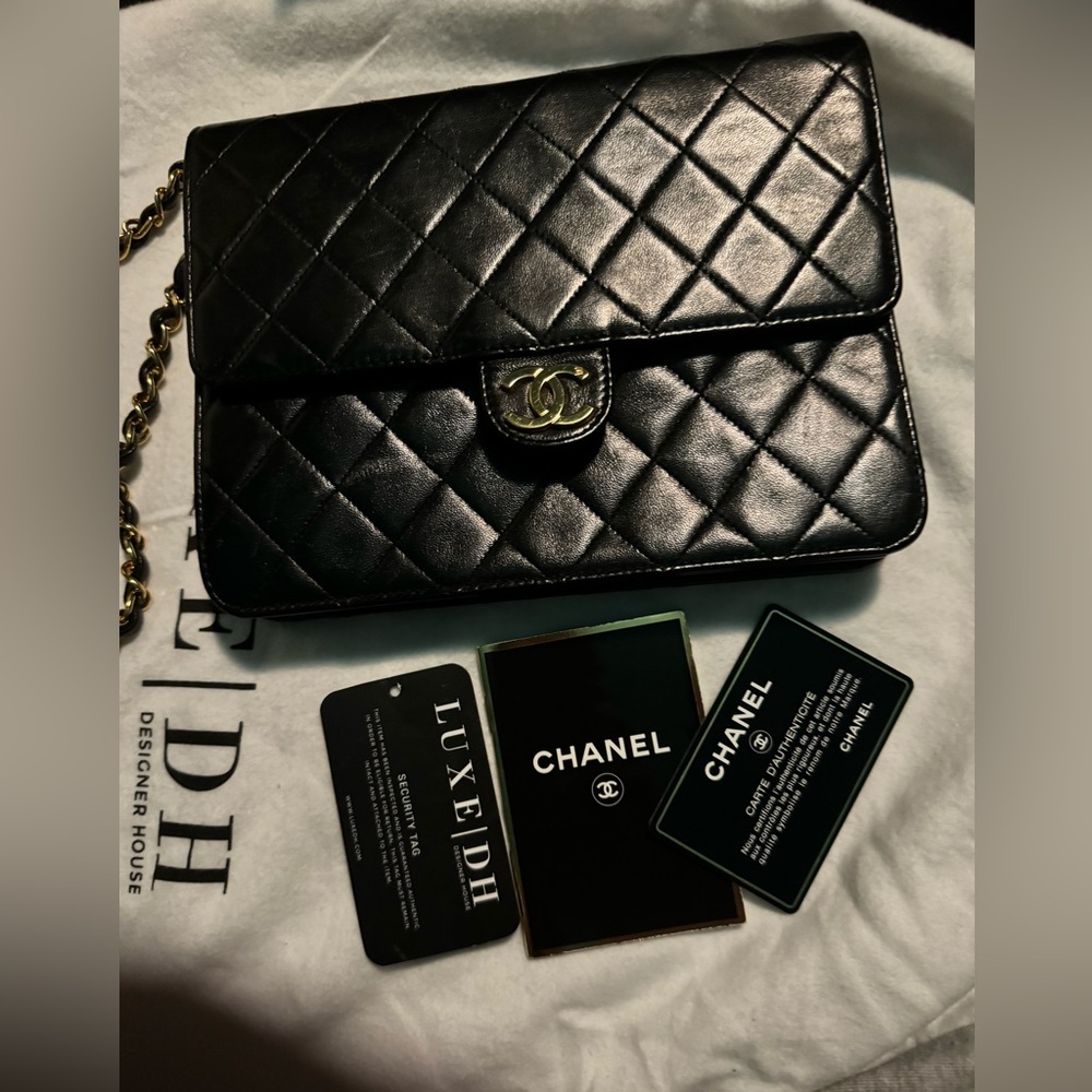 Chanel bag lambskin quilted small single flap (in black)